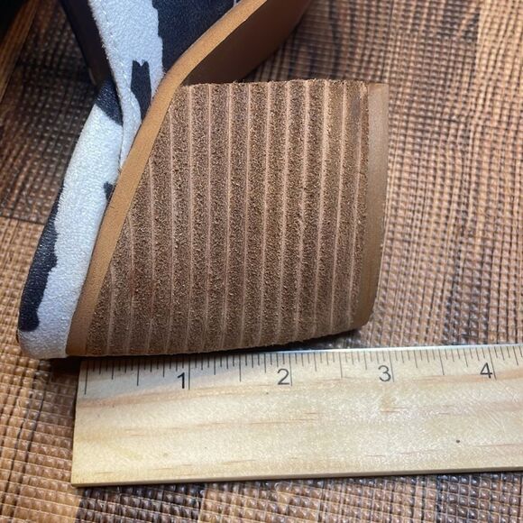 Arider Girl woman’s cow print black/white casual block heeled mules. Size 5.5. - Picture 8 of 11